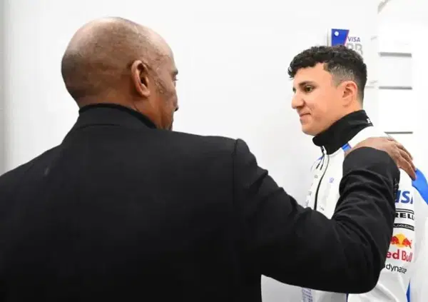 A Melbourne il vero vincitore non &egrave; Lando Norris, ma Isack Hadjar nell&rsquo;abbraccio con Anthony Hamilton in una F1 sempre pi&ugrave; spietata. Il problema? Per Helmut Marko &egrave; "Imbarazzante"