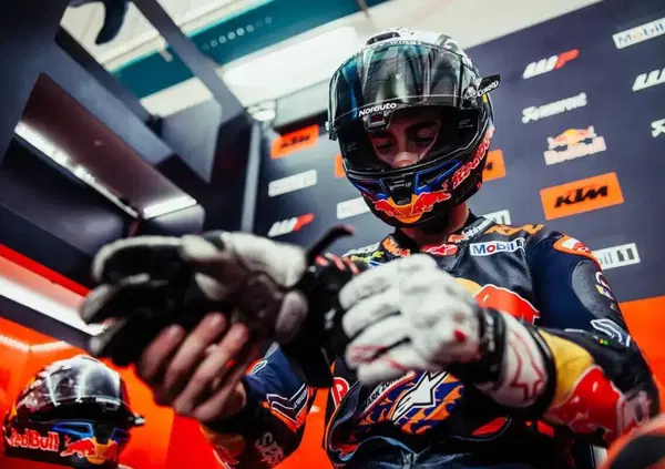 &ldquo;Non pu&ograve; durare&rdquo;: Pedro Acosta giura fedelt&agrave; il venerd&igrave; e sbotta la domenica. Ma questa volta non &egrave; (solo) colpa della KTM