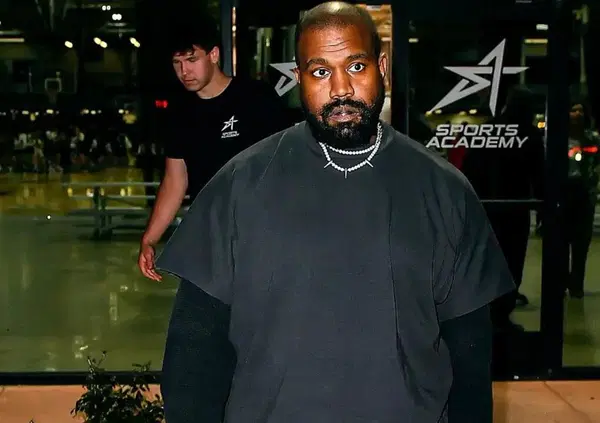 Le "performance" con Bianca Censori e Diddy costeranno a Kanye West i figli? Kim Kardashian &egrave; stufa e vuole impugnare la custodia. E sulla telefonata dal carcere tra Sean Combs e Ye&hellip;