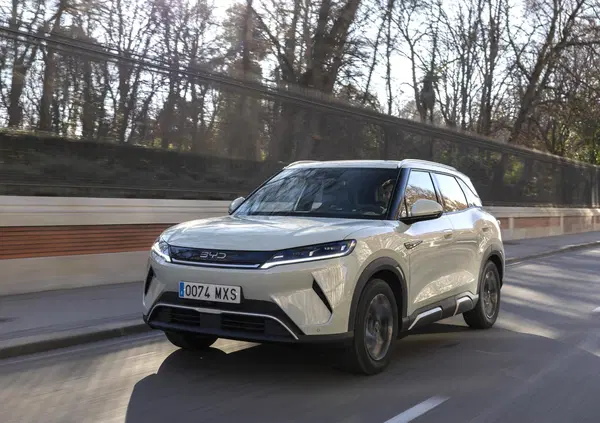 Tutto quello che ho capito in una lunga giornata con BYD Atto 2, SUV compatto elettrico pensato per leggerti l&rsquo;anima