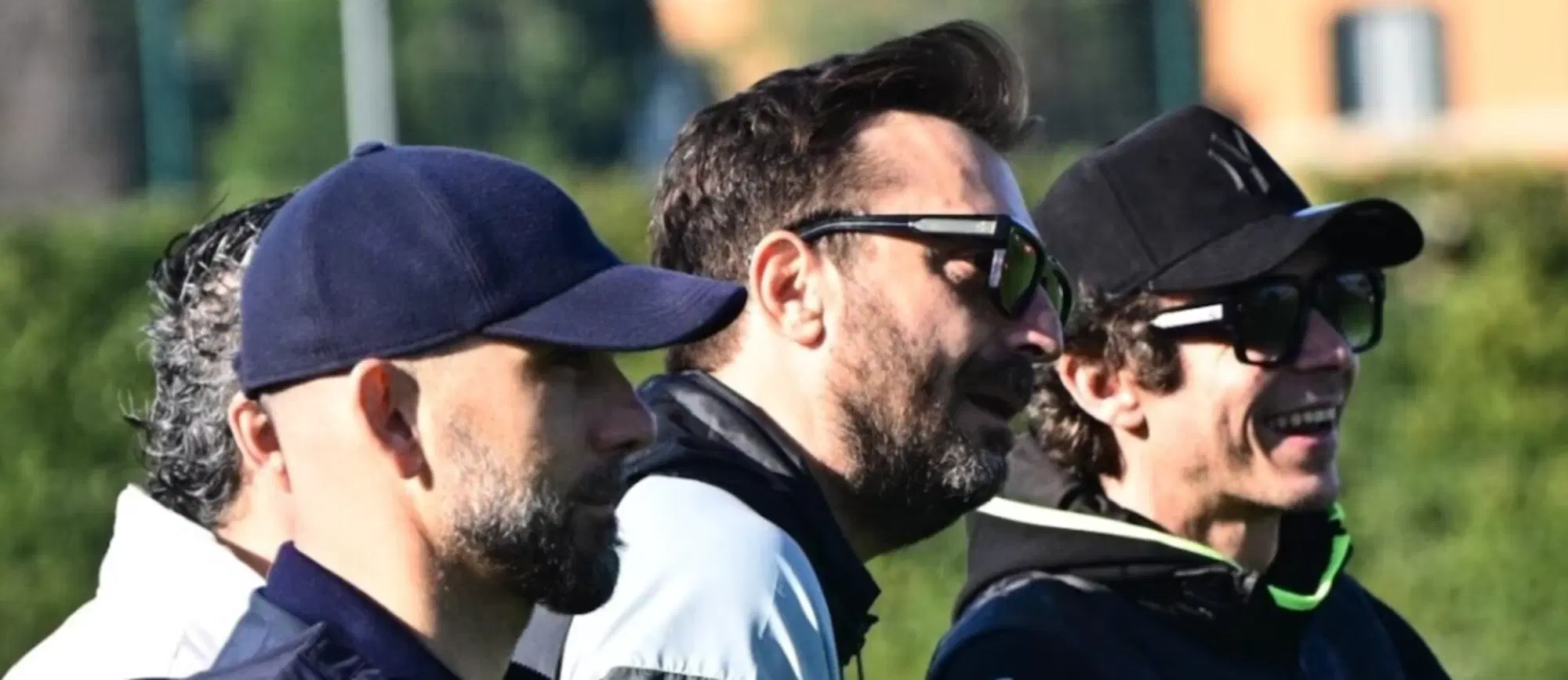 Cesare Cremonini e Valentino Rossi all&rsquo;allenamento del Bologna