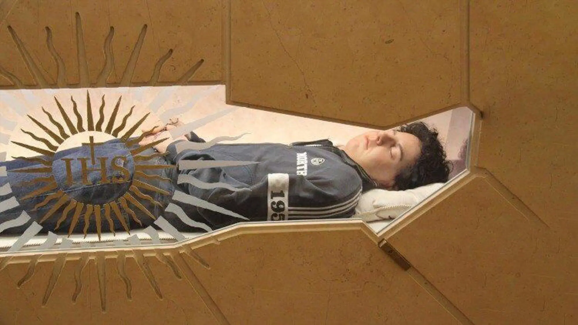 La tomba di Carlo Acutis ad Assisi