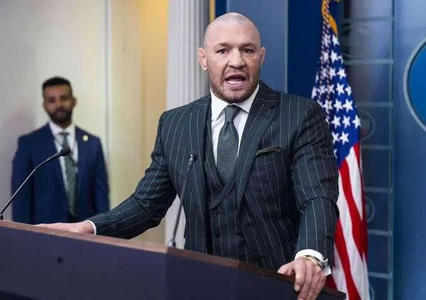 &ldquo;Vota Conor McGregor&rdquo;, il campione Mma nuovo presidente irlandese? Dall'Ufc alla politica: &ldquo;Sono l'unica scelta logica&rdquo;, ma...