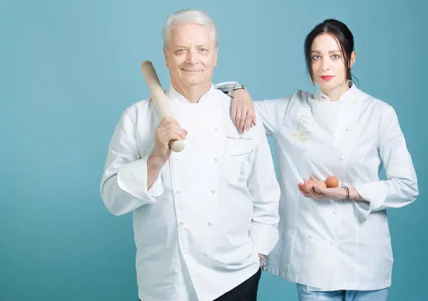 Intervista totale al critico Grignaffini. Prezzi di Massari? &ldquo;Chi decide che sono alti?&rdquo;. Gintoneria di Lacerenza? &ldquo;Ha creato un movimento, poi...&rdquo;.  Ultima Generazione da Cracco? &ldquo;Infantile&rdquo;. E su Cannavacciuolo, Borghese, Masterchef e food influencer...