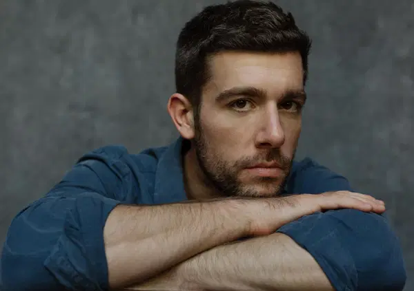 Edoardo Purgatori duro sull&rsquo;archiviazione dell'inchiesta della strage di Ustica: &ldquo;Mio padre Andrea? In parte se lo sarebbe aspettato, ma&hellip;&rdquo;. La politica italiana? &ldquo;Bisogna metterci la faccia&rdquo;. L&rsquo;attore? &ldquo;&Egrave; un giornalista, perch&eacute;&hellip;&rdquo;