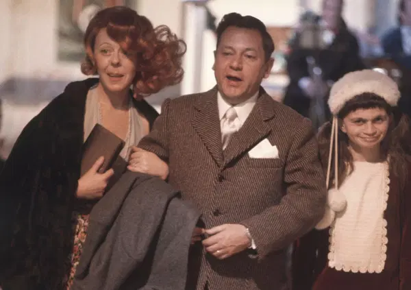 &Egrave; una caga*a pazzesca&hellip; o forse no? Fantozzi compie 50 anni, torna al cinema, e preparatevi a 92 minuti di applausi