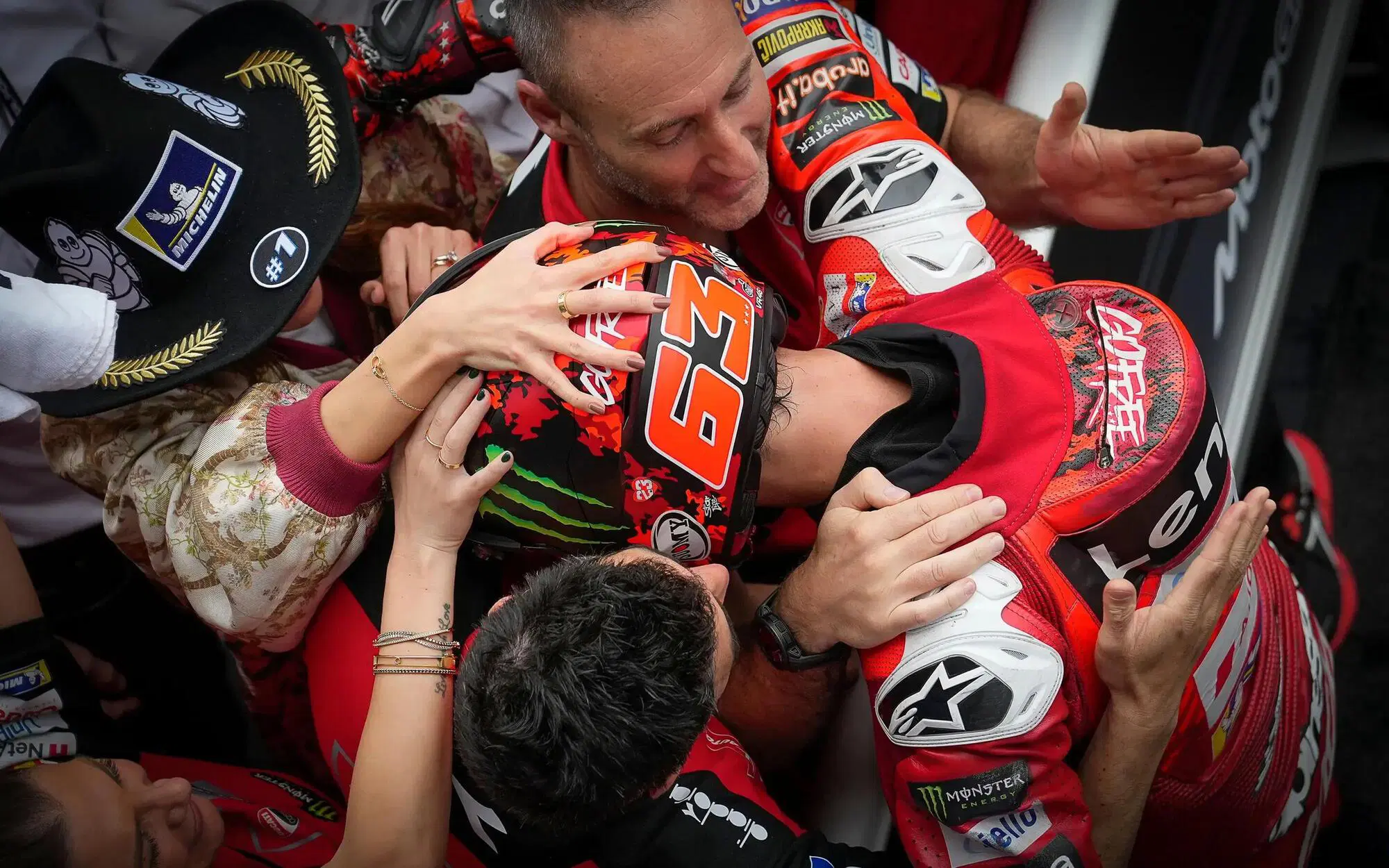 20250330 235603786 8686