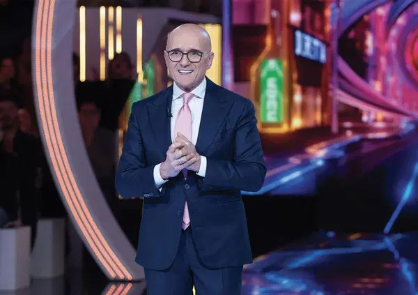 Finale del Grande Fratello tra Helena, Lorenzo, Zeudi e Jessica: ecco perch&eacute; &egrave; il pi&ugrave; grande talkshow politico della televisione italiana (e vorremmo vedere nella casa di Signorini Meloni, Renzi, Calenda &amp; Co)