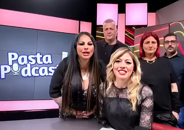 FERMI TUTTI: Rita De Crescenzo arruolata dai 5 Stelle su consiglio di Maria Rosaria Boccia alla manifestazione per la pace? Parlamento e M5S come Roccaraso? Ecco cos'hanno detto a La Zanzara