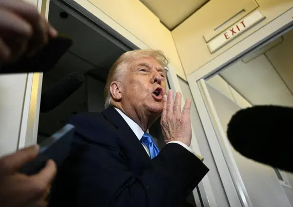 Ma perch&eacute; Trump mette i dazi all&rsquo;Italia? Ve lo spiega in modo chiarissimo Federico Fubini da Augias (La torre di Babele su La7): &ldquo;Una minaccia dall&rsquo;America: o puniamo le vostre esportazioni o le banche europee&hellip;&rdquo; E ora l&rsquo;Italia rischia la recessione&hellip;