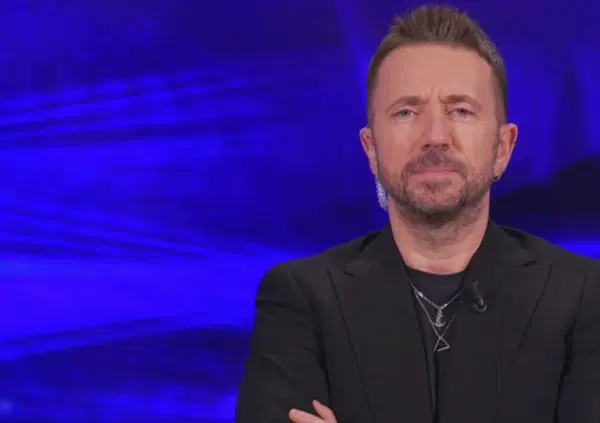 Andrea Scanzi al posto di Del Debbio a Dritto e Rovescio su Rete 4? Dopo il vaffa a Bottura e Giannini arriva la bomba di Fanpage: ecco cosa sappiamo del nuovo programma Mediaset...