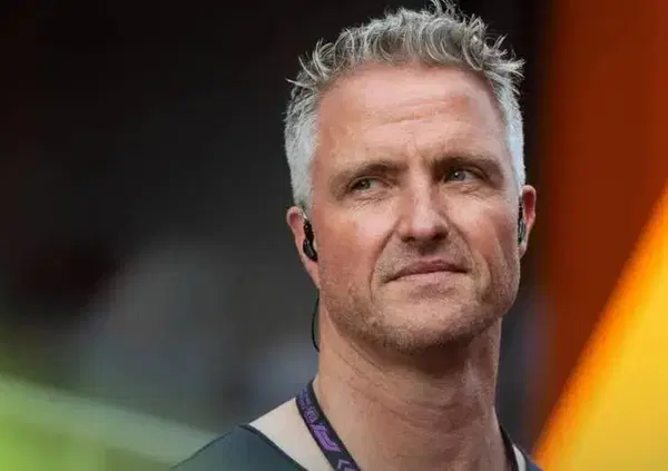 Piovono bombe sulla Red Bull, da Perez (&ldquo;qualcuno mi ha contattato&rdquo;) a Ralf Schumacher: &ldquo;Cadono a pezzi, Verstappen se ne andr&agrave;&rdquo;