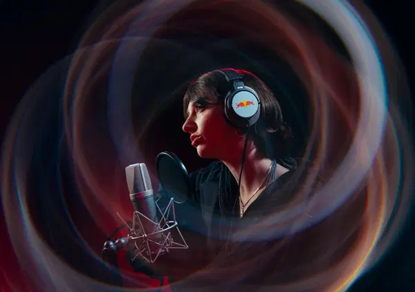 Ma l&rsquo;avete sentito il Red Bull 64 Bars di Ele A? Una vera lezione di rap. E cita Biggie, Marracash, Madame e&hellip; Emanuela Orlandi. Ecco cosa dice il testo&hellip;