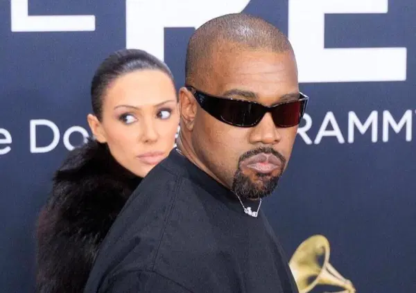 Bianca Censori, Kanye West lancia i giocattoli erotici &ldquo;testati&rdquo; dalla moglie? Ma perch&eacute; intanto le impedisce di lavorare?