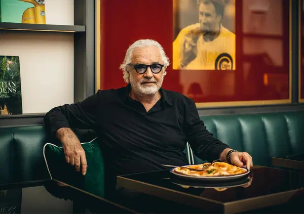Briatore perde la sfida con Napoli? Il Crazy Pizza &ldquo;o cambia pelle o rischier&agrave; di non durare a lungo&rdquo;, secondo un esperto. Ecco come fa a saperlo&hellip;