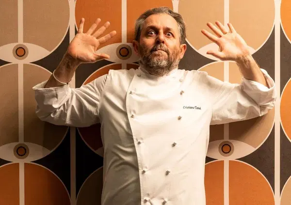 Chef Tomei incaz*ato col mondo: &ldquo;I dazi? Come umanit&agrave; abbiamo fallito&rdquo;. In Italia? &ldquo;Non si investe nella scuola, altro che contest di food&rdquo;. L&rsquo;AI di Cracco? &ldquo;Peggio la deficienza artificiale&rdquo;. E su Masterchef, la &ldquo;dieta della pizza&rdquo; e i robot in cucina&hellip;