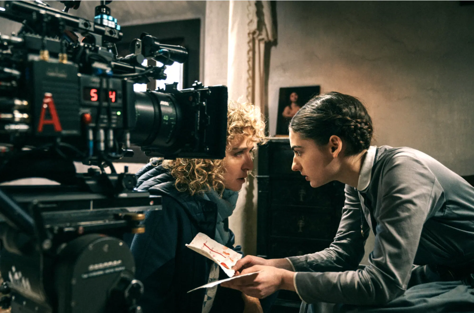 Valeria Golino e Tecla Insolia sul set de L'arte della gioia