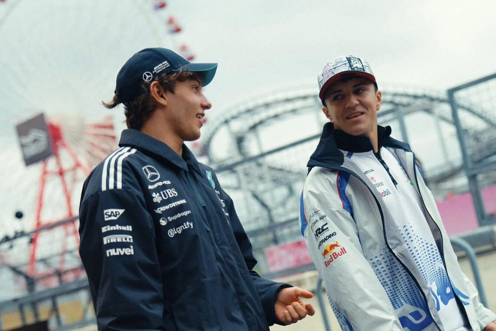Kimi Antonelli insieme ad Isack Hadjar a Suzuka
