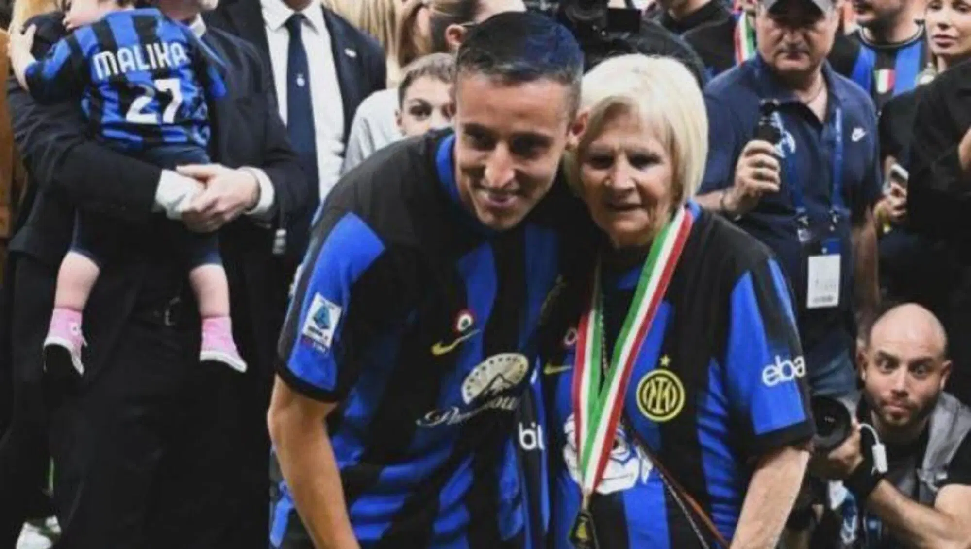 Davide Frattesi e la nonna
