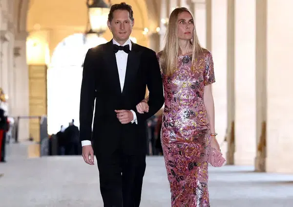 Ma cosa ci faceva John Elkann al &ldquo;Banchetto di Stato&rdquo; con Carlo e Camilla al Quirinale? Quando in Italia si mangia pi&ugrave; di quanto si produce (vedi delocalizzazioni Stellantis)