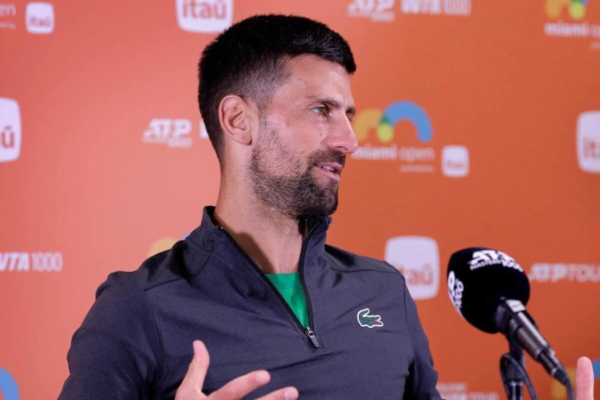 Novak Djokovic e la conferenza stampa lampo