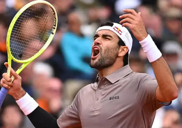 Bertolucci show a MOW: &ldquo;Berrettini contro Musetti a Montecarlo? Manca la fiducia, in campo senza lucidit&agrave;. I problemi di Djokovic? L&rsquo;et&agrave;. Zverev? Non ha la personalit&agrave;&rdquo;. Poi su Sinner, Alcaraz e quella testa un po&rsquo; &ldquo;giovanile&rdquo;&hellip;