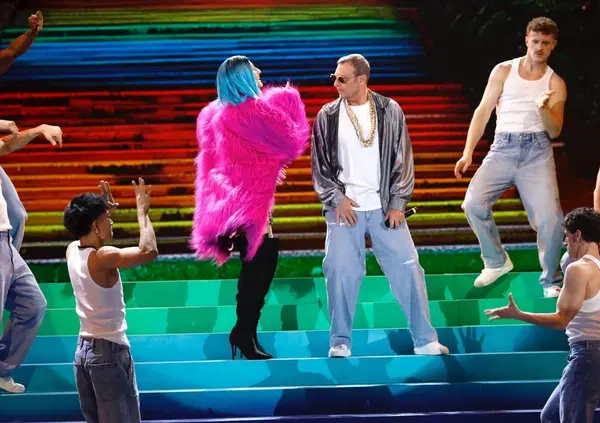 Amici di Maria De Filippi, pagelle quarta puntata del serale: Amadeus come Gu&egrave; (9) Malgioglio con troppo Botox (5) Lorella Cuccarini in versione Rose Villain (8) Emanuel Lo &ldquo;professore cattivello&rdquo; (4) e i ballottaggi&hellip;