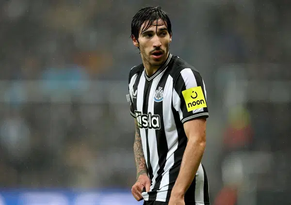 La rassegna stampa dei giornali italiani sul calcio scommesse &egrave; ridicola. Fagioli e Tonali sono dei mostri, ma l&rsquo;istigazione al gioco d&rsquo;azzardo &egrave; continua. E nessuno lo fa notare perch&eacute; tutti ci mangiano&hellip; 