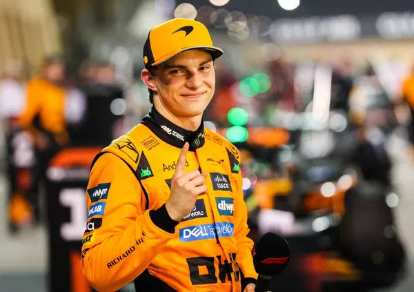 Oscar Piastri mattatore del Bahrain, Lando Norris solita (triste) storia. Ferrari si gioca anche questo podio con pessime strategie. E con il potenziale di Charles Leclerc&hellip;