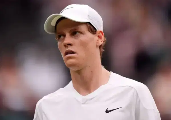 CHE SBROCCO! Federica Pellegrini che attacca Sinner sul doping fa impazzire il mondo del tennis (e non solo): da Ferri (Sky), a Bertolucci e Ambesi, ecco la difesa di Jannik sul caso Clostebol