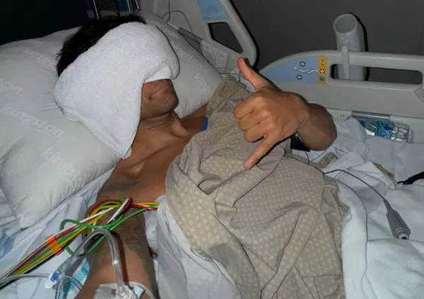 Le mani giunte di Diggia, il messaggio di Marquez e di Pecco e gli altri: tutta la MotoGP, adesso, fa il tifo per Jorge Martin, ma&hellip;