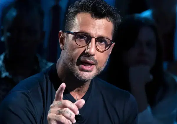 Le bombe di Corona a Falsissimo: &ldquo;Totti paga Iovino 150mila euro. &Egrave; reato di&hellip;&rdquo;. Ilary Blasi? &ldquo;Testimonio a tuo favore&rdquo;. E Noemi Bocchi, Aldo Cazzullo e Giampaolo Tarantini&hellip;