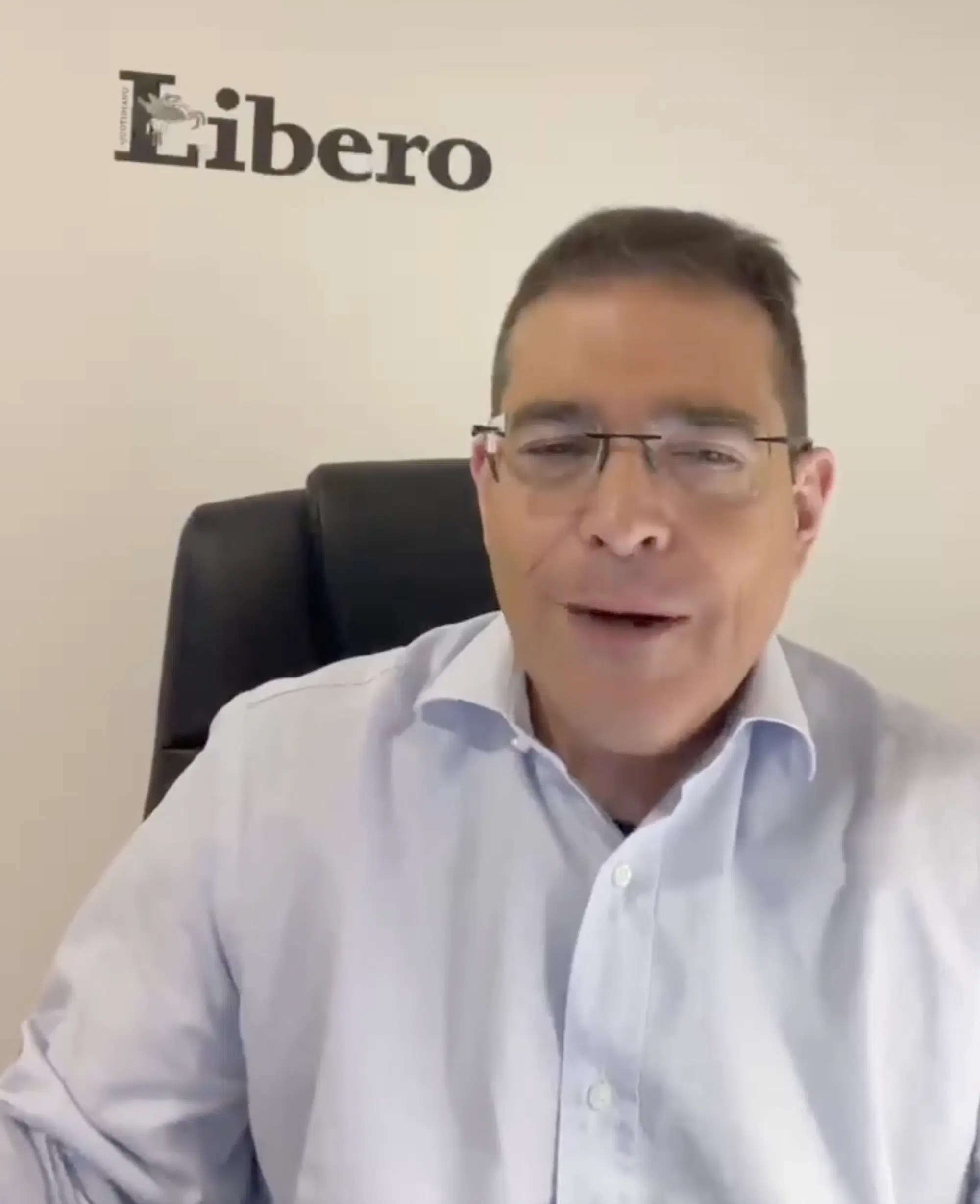 Daniele Capezzone durante la rassegna stampa "Occhio al caff&eacute;"