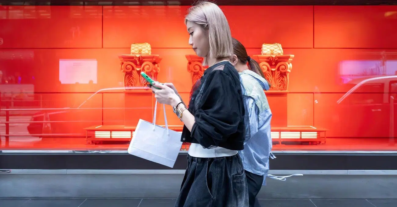 GLI INFLUENCER BOMBARDANO LA MODA: "I brand di lusso europei troppo cari? Comprateli in Cina alla met&agrave;, dove li producono". Antonio Mancinelli: "Il futuro &egrave; altrove. E costa meno..."