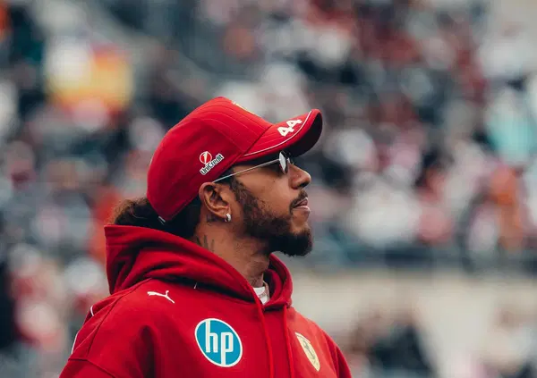 Raga, abbiamo visto il futuro e la verit&agrave; in Ferrari &egrave; una sola: tra due o tre gare starete dando tutti del bollito a Lewis Hamilton, ma&hellip;