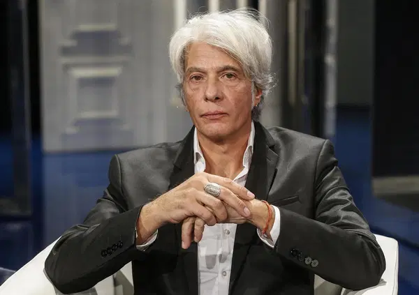 Caso Orlandi, il fratello Pietro sul giorno della scomparsa di Emanuela: &ldquo;Fu attirata a Sant&rsquo;Appollinare, poi narcotizzata e portata via dall&rsquo;uscita sul retro&rdquo;. Wojtyla sapeva la verit&agrave; ma ha preferito tacere per proteggere l&rsquo;immagine del Vaticano?