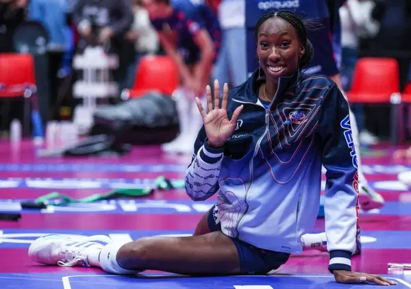 Signori, parliamoci chiaro: la pallavolo femminile &egrave; uno show da record. Ma chi la guarda davvero? Numeri alla mano c'&egrave; qualcosa che non quadra...