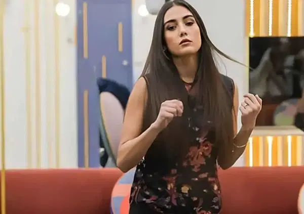 Grande Fratello, il caos social Zeudi Di Palma dimostra che perfino Mediaset ha paura dei fandom (che ha creato)