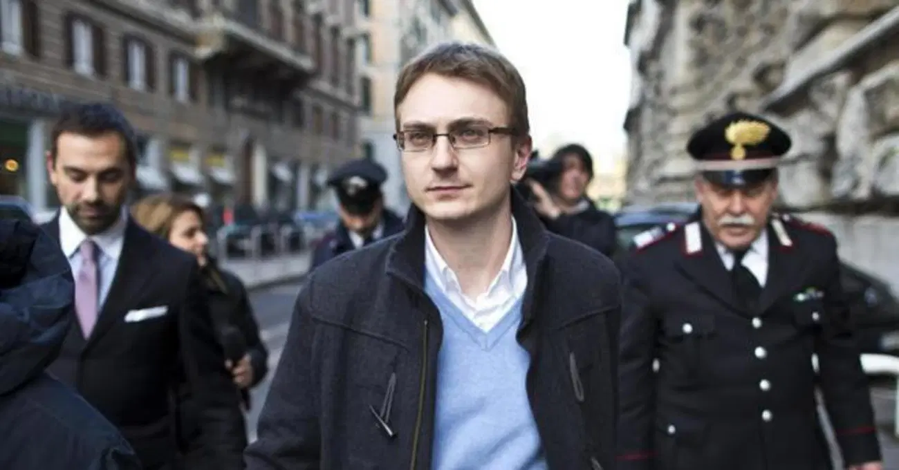 Omicidio Chiara Poggi, ASSURDO: 60 le impronte mai analizzate nella villetta di Garlasco, e se Alberto Stasi fosse innocente? E se il vero assassino sia ancora nascosto negli errori commessi durante le indagini? Mentre Andrea Sempio&hellip;