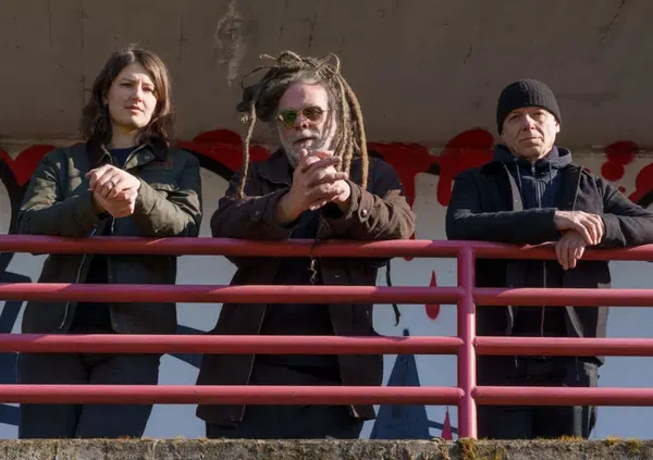 &ldquo;DOVEVAMO SPARARE AI DJ&rdquo;. I Delta V, i Nazisti dell&rsquo;Illinois e la musica con un ruolo sociale. Flavio Ferri: &ldquo;La cultura oggi vale meno di un paio di scarpe&hellip;&rdquo;