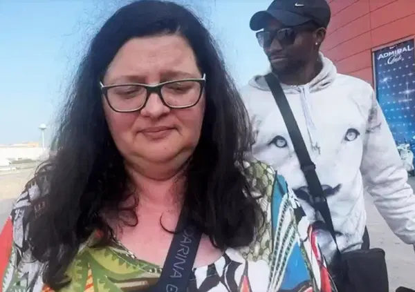 Omicidio Pierina Paganelli, ma le avete sentite le intercettazioni di Valeria Bartolucci? "Non so se ero sveglia a quell&rsquo;ora". Crolla l'alibi di Louis Dassilva? E anche Manuela Bianchi nei sotterranei...
