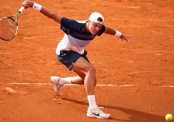 Rune si tuffa a bomba nella terra di Alcaraz (che si fa male), Jasmine Paolini non &egrave; mai stata cos&igrave; vicina a Sabalenka: tutto sul Tennis di Pasqua