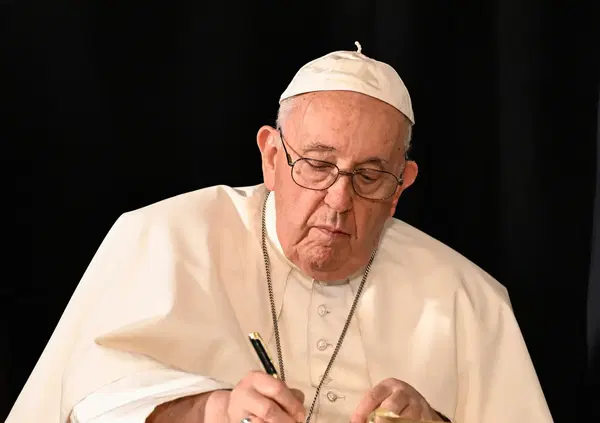 Morte di papa Francesco? &ldquo;Del lutto ecclesiastico me ne sbatto i coglio*i&rdquo;: Serie A di calcio rimandata, ma la Kings League? Parla Blur. Ma era gi&agrave; successo in passato? S&igrave;: ecco quando