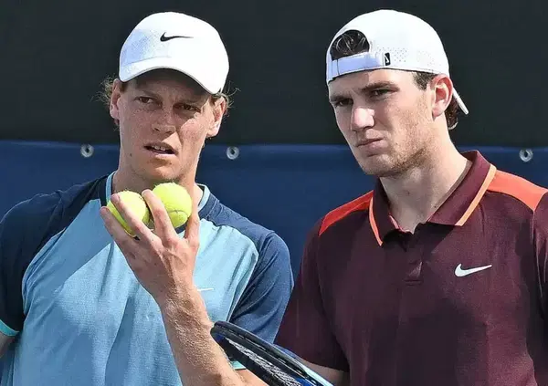 Il rientro di Jannik Sinner non &egrave; solo il veleno di Pellegrini e Williams: gi&ugrave; il cappello per Jack Draper (che ha spiegato giusto un paio di cose)