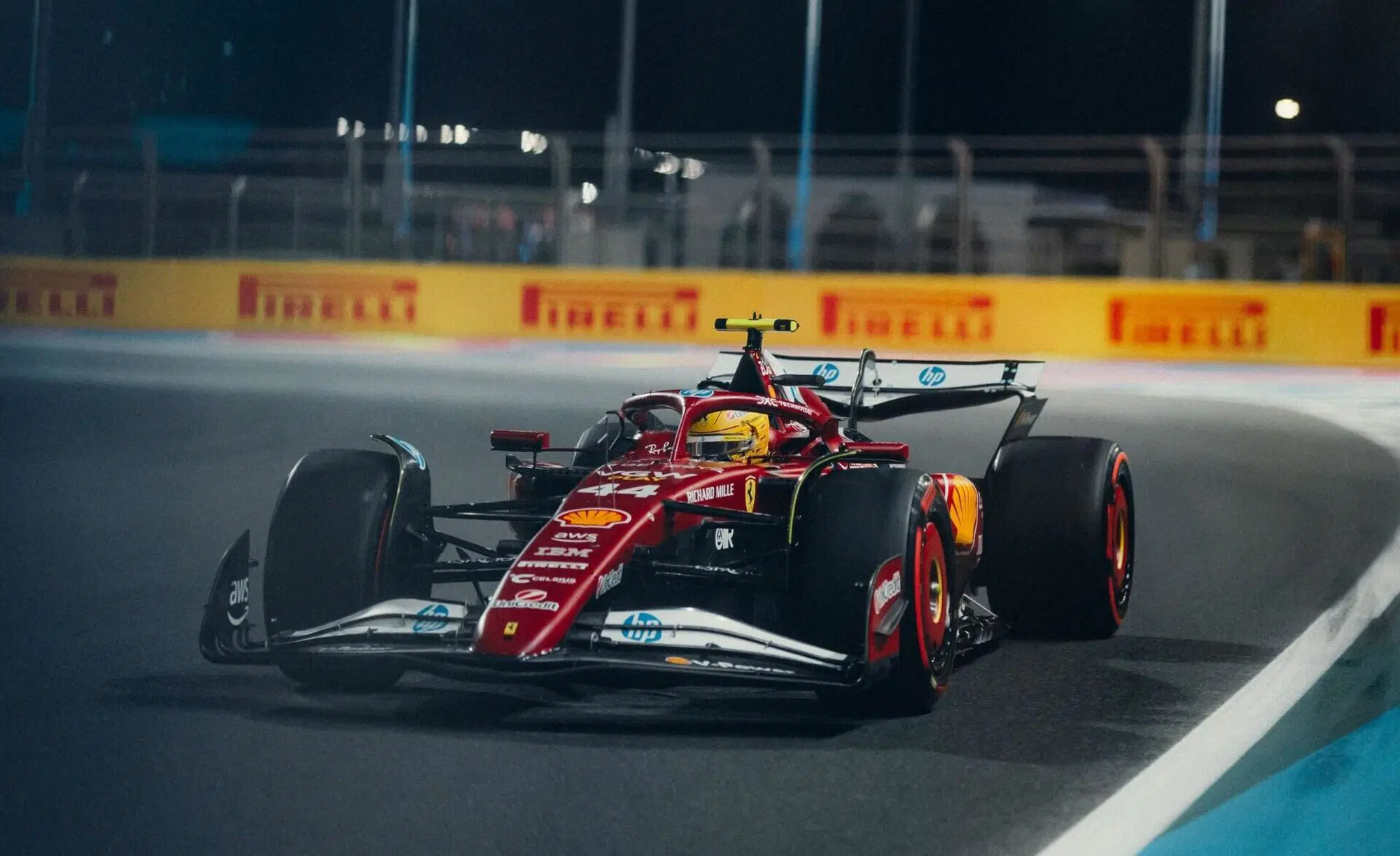 Lewis Hamilton al volante della SF-25 a Jeddah