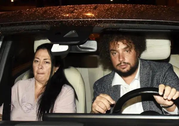 Omicidio Pierina Paganelli, LA CONFESSIONE di Davide Barzan a Le Iene: ma davvero si &egrave; finto avvocato? Ma il criminalista pi&ugrave; famoso della tv, che difende Manuela Bianchi, &egrave; solo un truffatore con l&rsquo;abito buono?