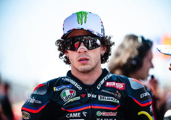 Dacci oggi il nostro Marco Bezzecchi quotidiano per spiegare al mondo le corse: &ldquo;Ducati davanti? A me non frega un caz*o&rdquo;