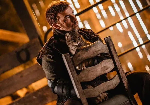 Salmo &egrave; il Burroughs della musica italiana: punta alla mela che abbiamo in testa, ma gode se ci esplodono le tempie! Come in On Fire, primo singolo dell'album Ranch: ecco la nostra reaction 