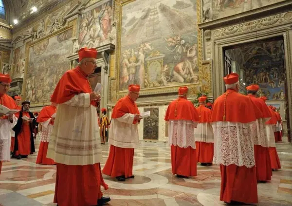 Ok la data del conclave, ma sapete che si pu&ograve; giocare al &ldquo;Fantapapa&rdquo;? Ecco come funziona, dove si gioca, i bonus (come nel Fantacalcio) e cosa si vince: tra fumata bianca, orientamento del pontefice, occhiali e&hellip;