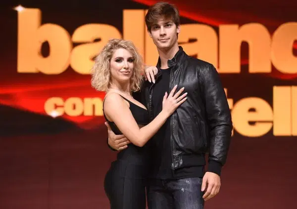 Lorenzo Tano (figlio di Rocco Siffredi) concorrente all&rsquo;Isola dei Famosi? Damiano David grande linguista, i capelli di Javier Milei, Serena Williams contro Jannik Sinner? E Giuseppe Conte&hellip; A tutto gossip con Alessi